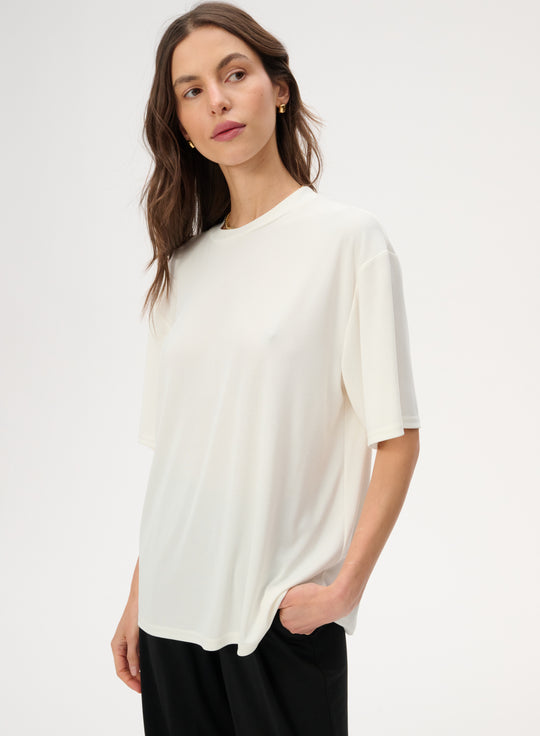 T-shirt z delikatnej dzianiny w kolorze ecru - Colin