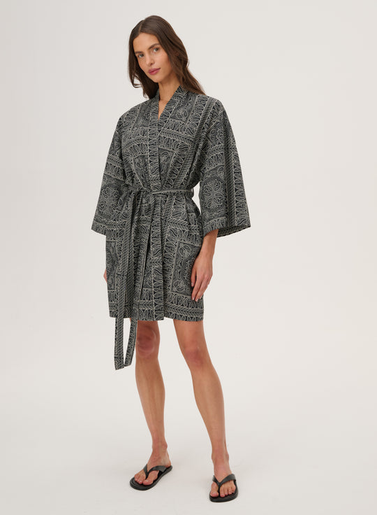 Kimono z bawełny we wzór bandany w kolorze czarnym - Liu